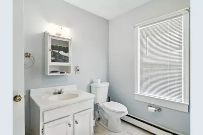 52 Emmett St, Chicopee, MA 01020 - Photo 25