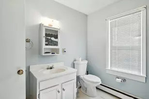 52 Emmett St, Chicopee, MA 01020 - Photo 25