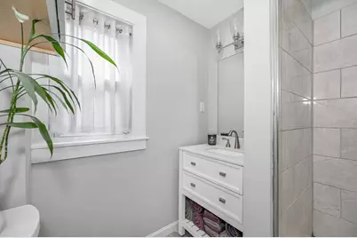 499 Humphrey St #3, Swampscott, MA 01907 - Photo 13
