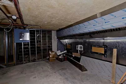 52 Gladdu Ave, Chicopee, MA 01020 - Photo 19