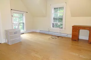 48 Maple St, Holden, MA 01520 - Photo 9