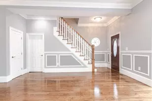 7 Lorenzo St, Boston, MA 02122 - Photo 15