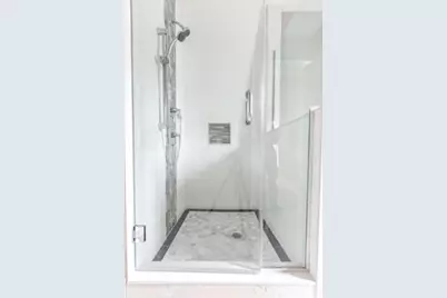 7 Lorenzo Street, Boston, MA 02122 - Photo 21