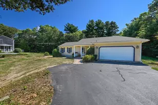211 James Cir, Mashpee, MA 02649 - Photo 27
