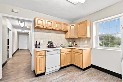 85 River St #8, Waltham, MA 02453 - Photo 9