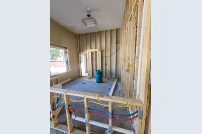 179 Pratt St, Fitchburg, MA 01420 - Photo 15