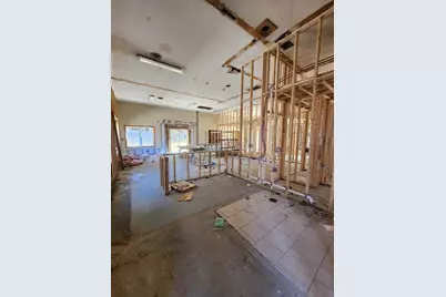 179 Pratt St, Fitchburg, MA 01420 - Photo 17