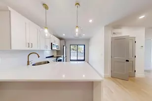 52 Withington St, Boston, MA 02124 - Photo 5