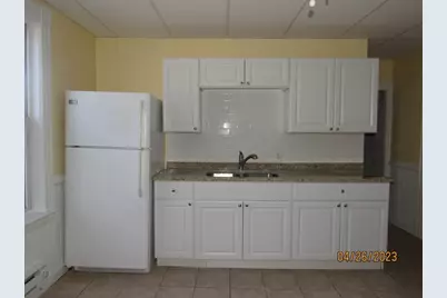 4 Plum St #1, Worcester, MA 01604 - Photo 3
