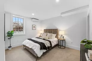 132 Elm St, Marblehead, MA 01945 - Photo 25