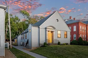 132 Elm St, Marblehead, MA 01945 - Photo 35