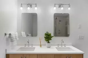 132 Elm St, Marblehead, MA 01945 - Photo 23