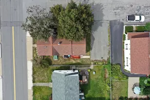 249 Lake St, Waltham, MA 02451 - Photo 35