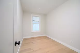 43 Chickatawbut St, Boston, MA 02122 - Photo 29