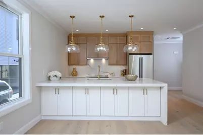 43 Chickatawbut St, Boston, MA 02122 - Photo 9