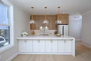 43 Chickatawbut St, Boston, MA 02122 - Photo 9