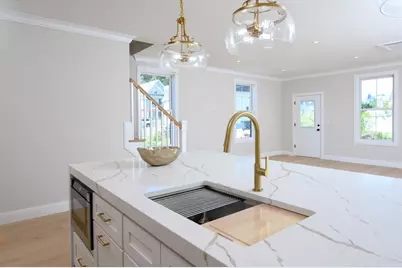 43 Chickatawbut St, Boston, MA 02122 - Photo 7