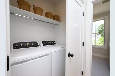 43 Chickatawbut St, Boston, MA 02122 - Photo 33