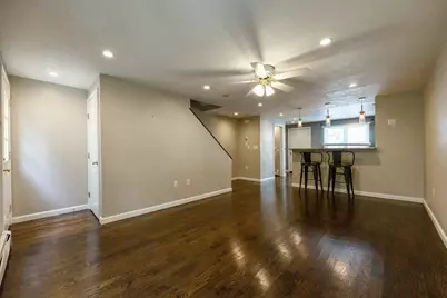 210 W 6th St #210, Boston, MA 02127 - Photo 11