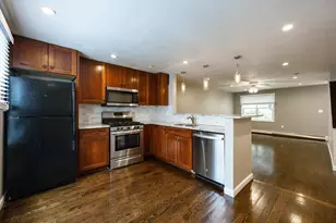 210 W Sixth St, Boston, MA 02127 - Photo 7