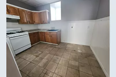 88 Harrison St #5, Fall River, MA 02723 - Photo 9