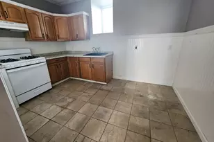 88 Harrison St, Fall River, MA 02723 - Photo 9