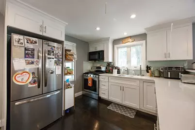 212 W 6th St #212, Boston, MA 02127 - Photo 7