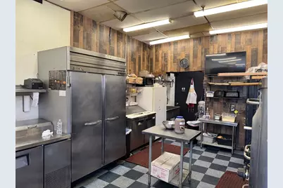 470 North Franklin Street, Holbrook, MA 02343 - Photo 5