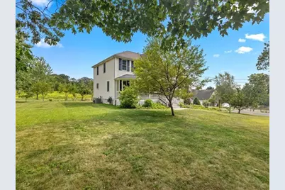 6 Wood St, Upton, MA 01568 - Photo 3