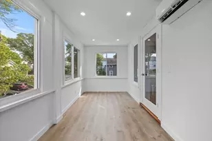 37 Fountain Rd, Arlington, MA 02476 - Photo 3