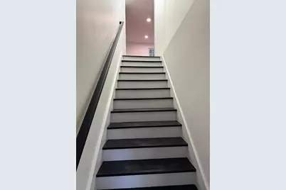 27 Leicester St #2, Oxford, MA 01537 - Photo 3