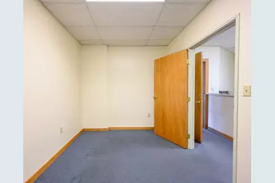 536 Broad St #9, Weymouth, MA 02189 - Photo 9