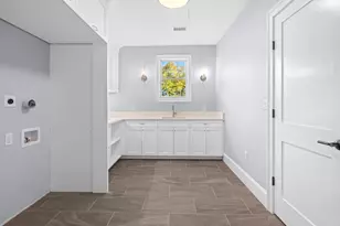 37 Lincoln St, Hopkinton, MA 01748 - Photo 23