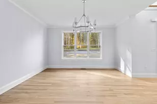 37 Lincoln St, Hopkinton, MA 01748 - Photo 5