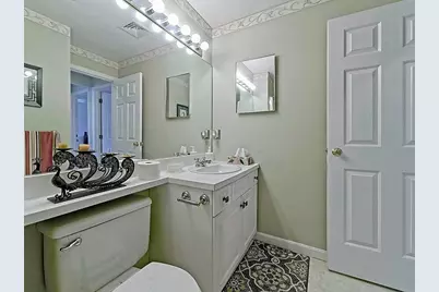 700 Shore Dr #1205, Fall River, MA 02721 - Photo 19