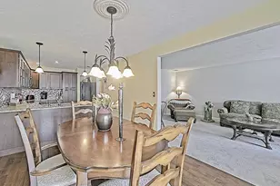 700 Shore Dr, Fall River, MA 02721 - Photo 9