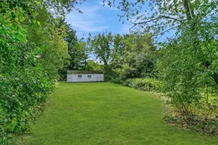 51 Walnut St, Saugus, MA 01906 - Photo 33