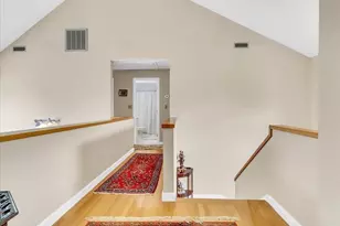 51 Walnut St, Saugus, MA 01906 - Photo 9