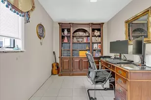 51 Walnut St, Saugus, MA 01906 - Photo 7