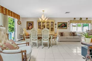 51 Walnut St, Saugus, MA 01906 - Photo 3