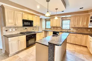 135-137 Summer St, Waltham, MA 02452 - Photo 5