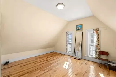 33 Middle St, Gloucester, MA 01930 - Photo 31