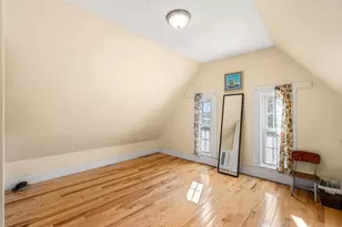 33 Middle St, Gloucester, MA 01930 - Photo 31