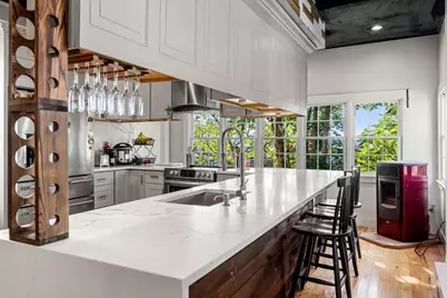 33 Middle St, Gloucester, MA 01930 - Photo 23