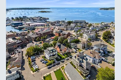 33 Middle St, Gloucester, MA 01930 - Photo 5