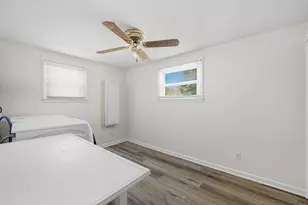 86 Talmadge Dr, Springfield, MA 01118 - Photo 9