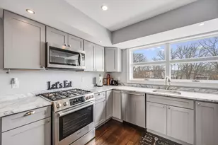 17 Silva Ct, Gloucester, MA 01930 - Photo 7