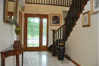 4 Crestview Ln, Milton, MA 02186 - Photo 9