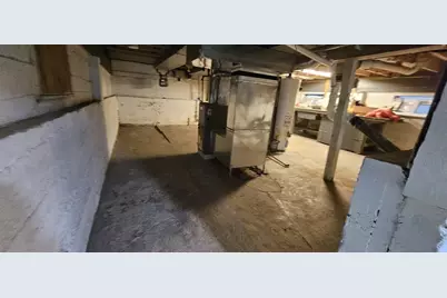 82 Holden St, Worcester, MA 01605 - Photo 37