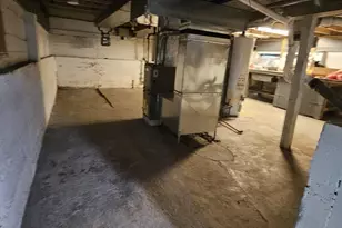 82 Holden St, Worcester, MA 01605 - Photo 35